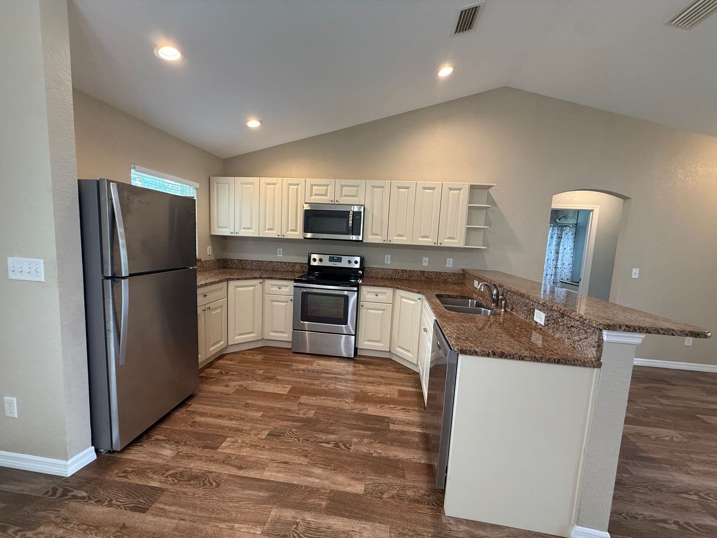 Belleview House: 5300 SE 115th Place