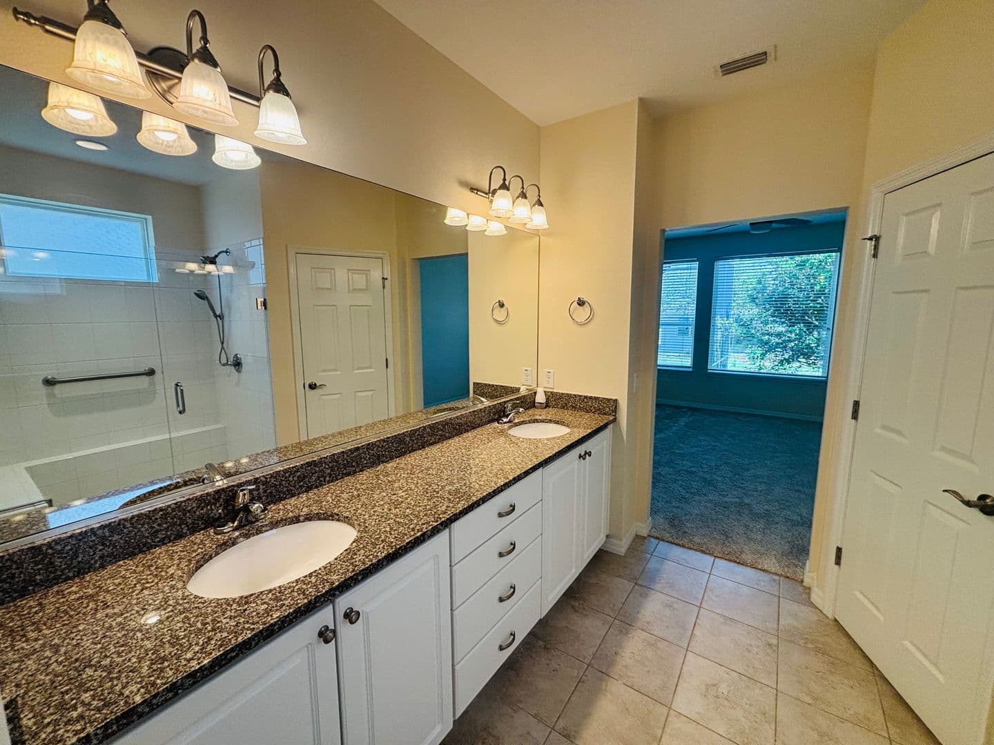 Ocala House: 4859 NW 35th Lane Rd