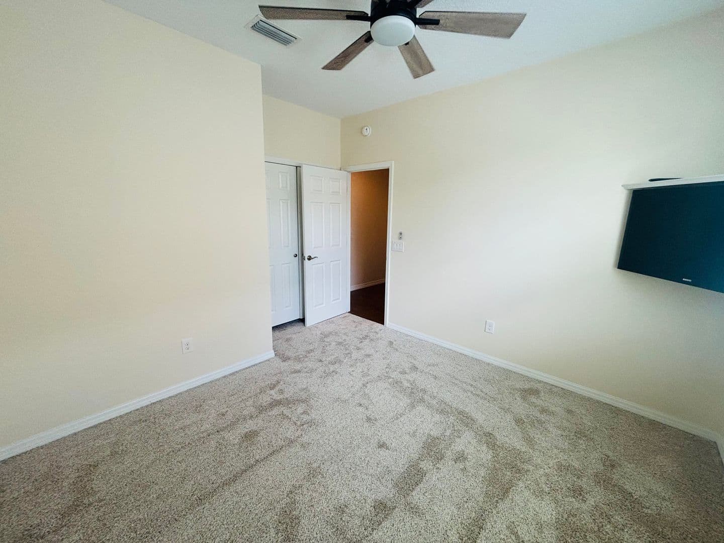 Ocala House: 4859 NW 35th Lane Rd
