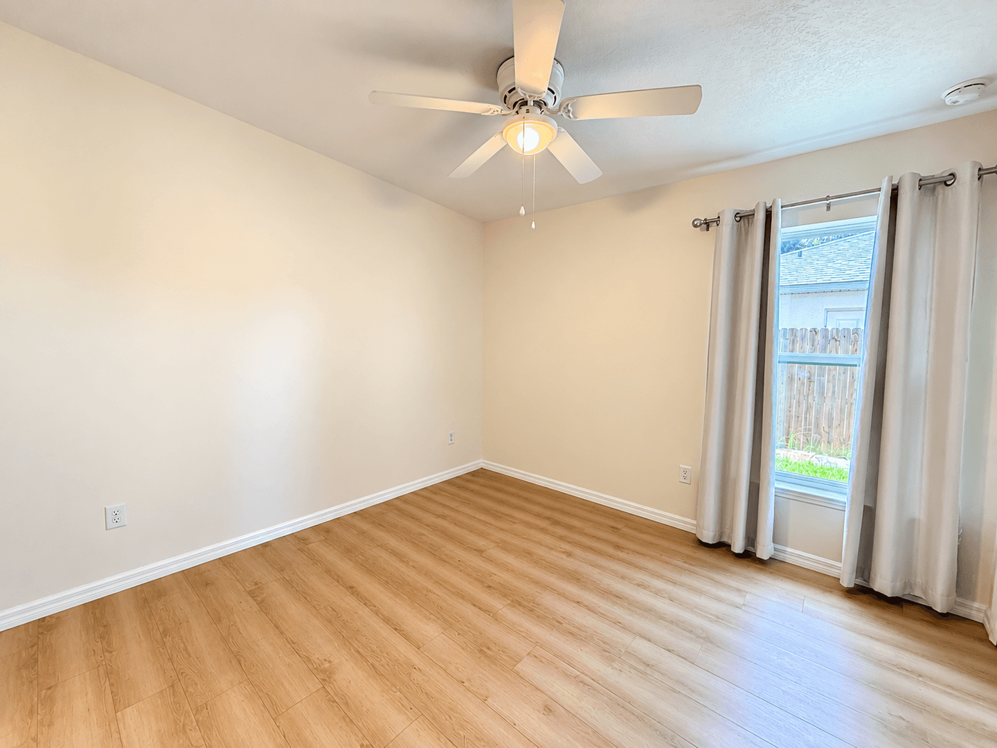Ocala House: 986 NW 1st St.