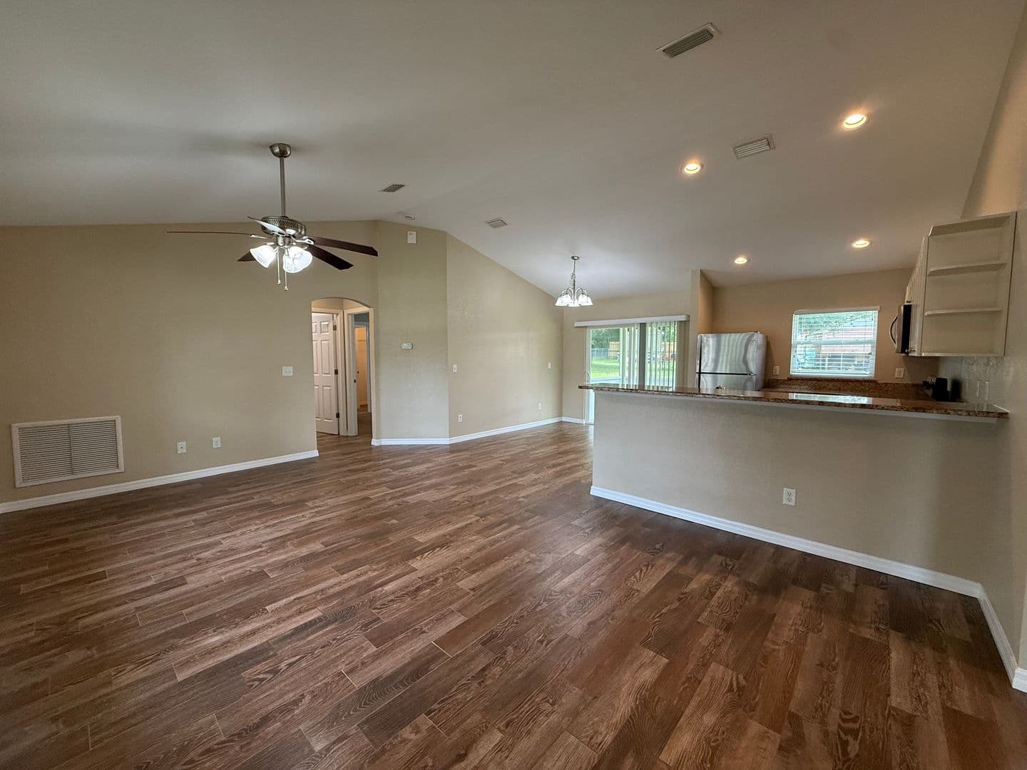 Belleview House: 5300 SE 115th Place