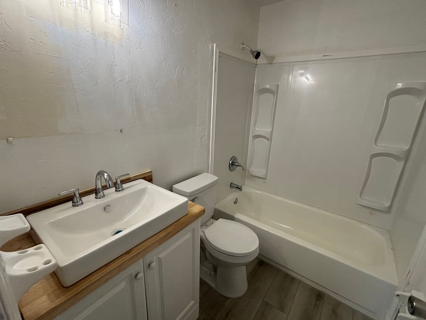 Gainesville Apartment: 2404 SW 31st Pl