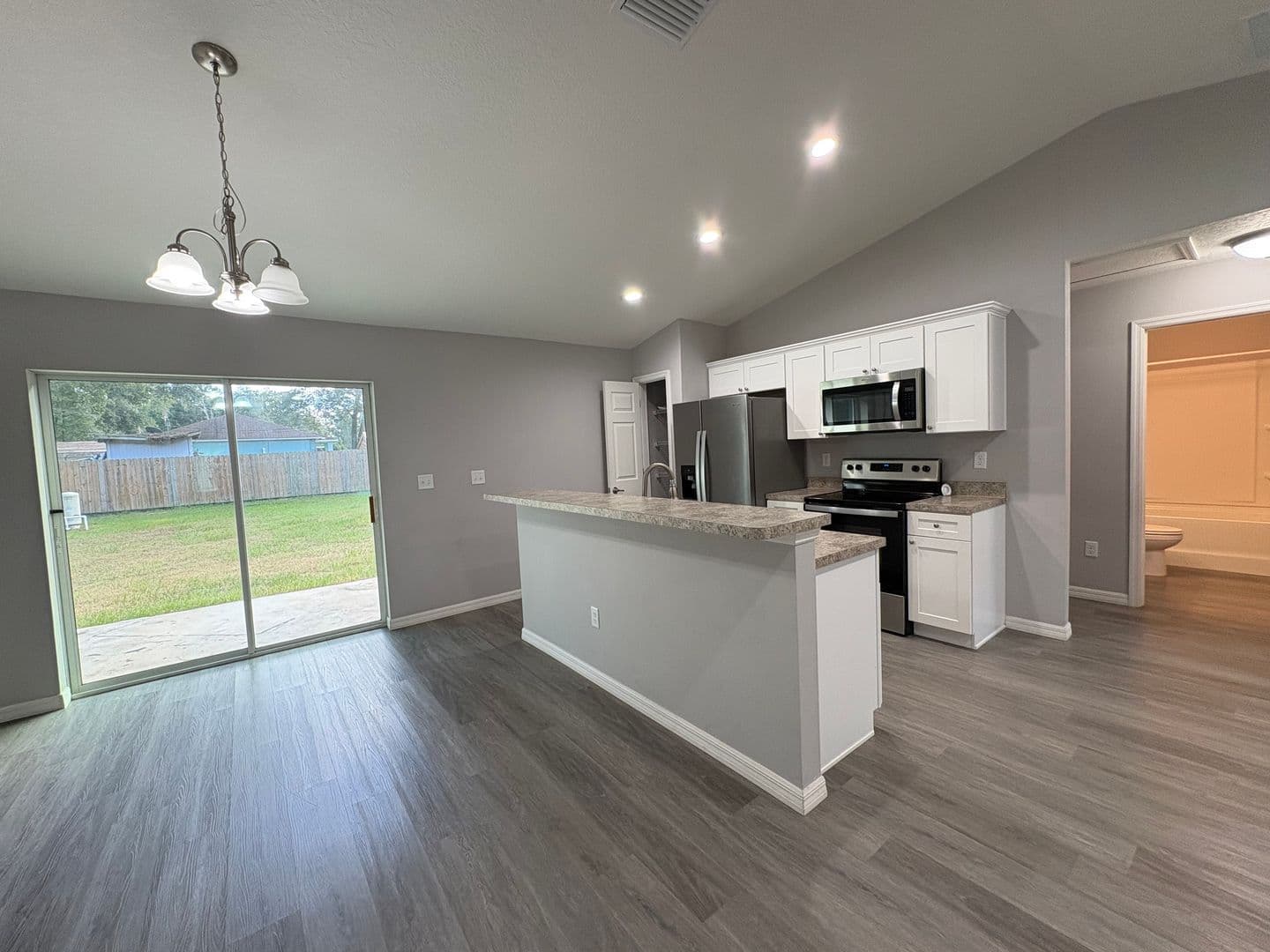 Ocala House: 6044 NW 65th Place