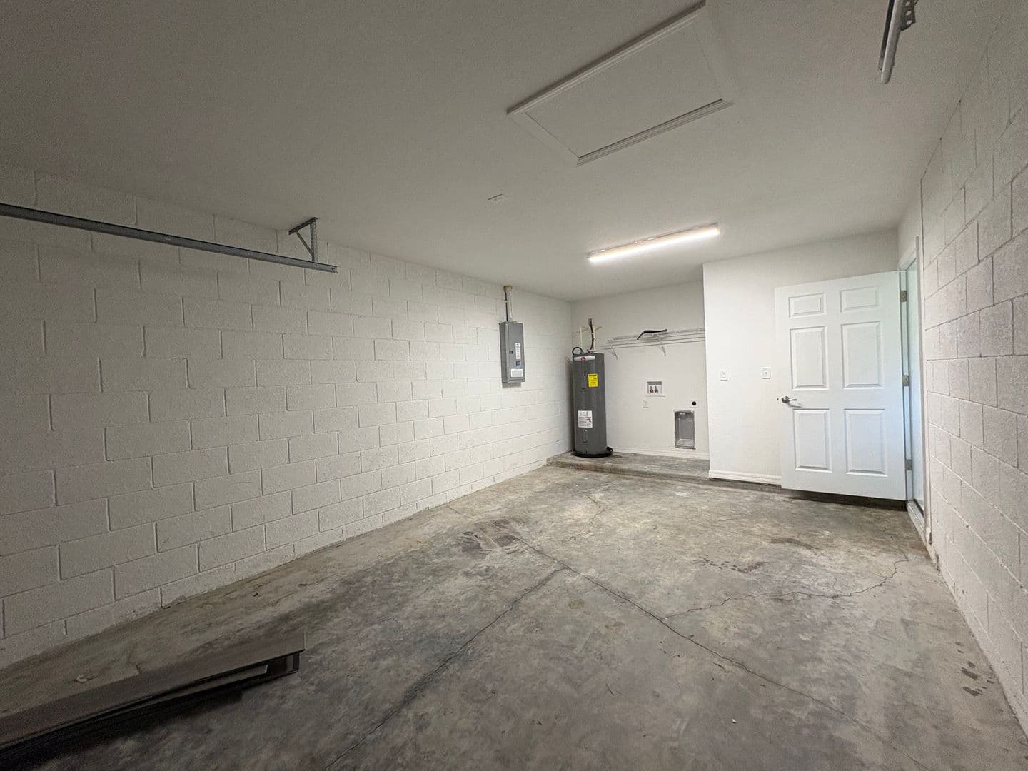 Ocala House: 6044 NW 65th Place