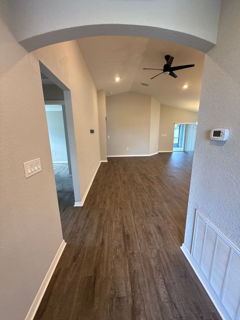Ocala House: 8992 SE 42nd Ct