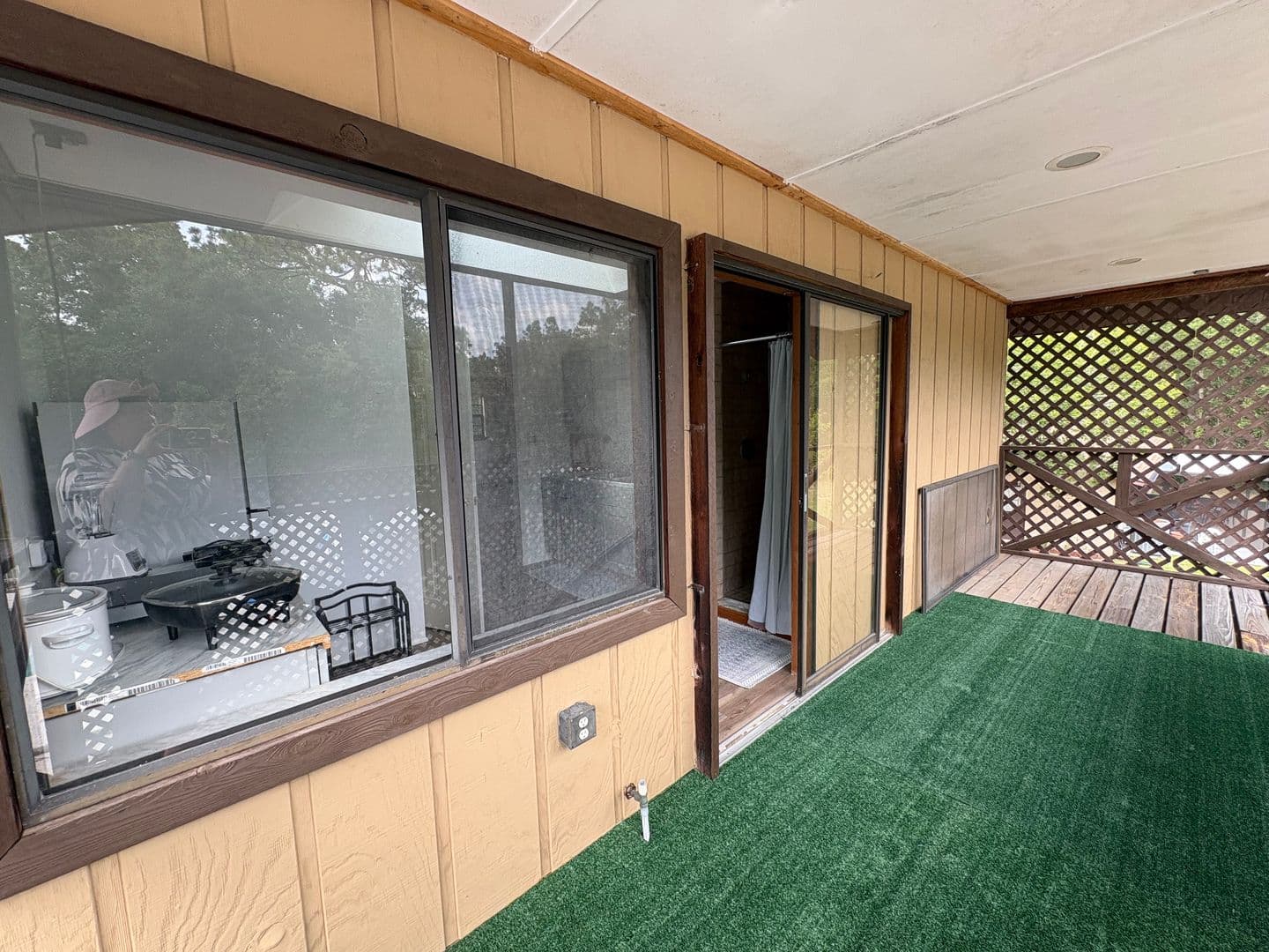 Inverness House: 6140 E Tenison Street
