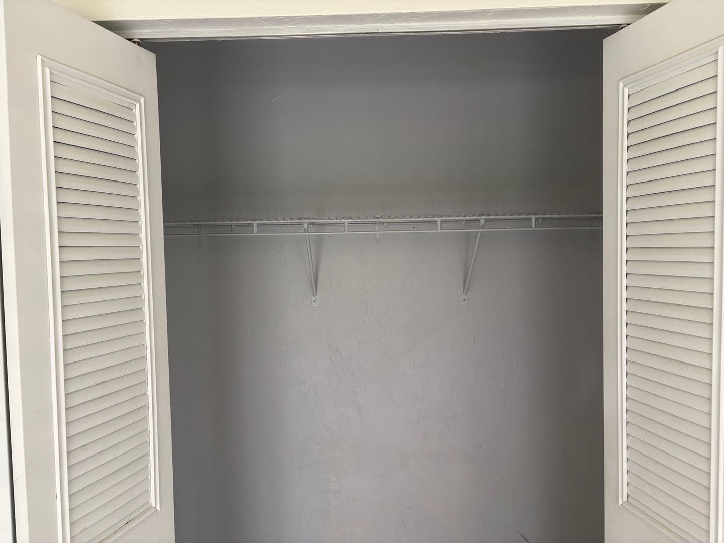 Gainesville Apartment: 724 SW 68th Terr