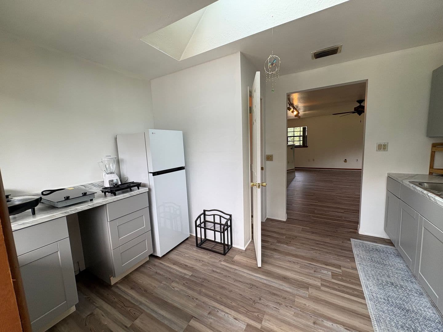 Inverness House: 6140 E Tenison Street