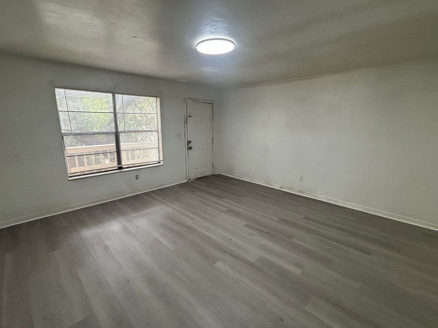 Gainesville Apartment: 2404 SW 31st Pl