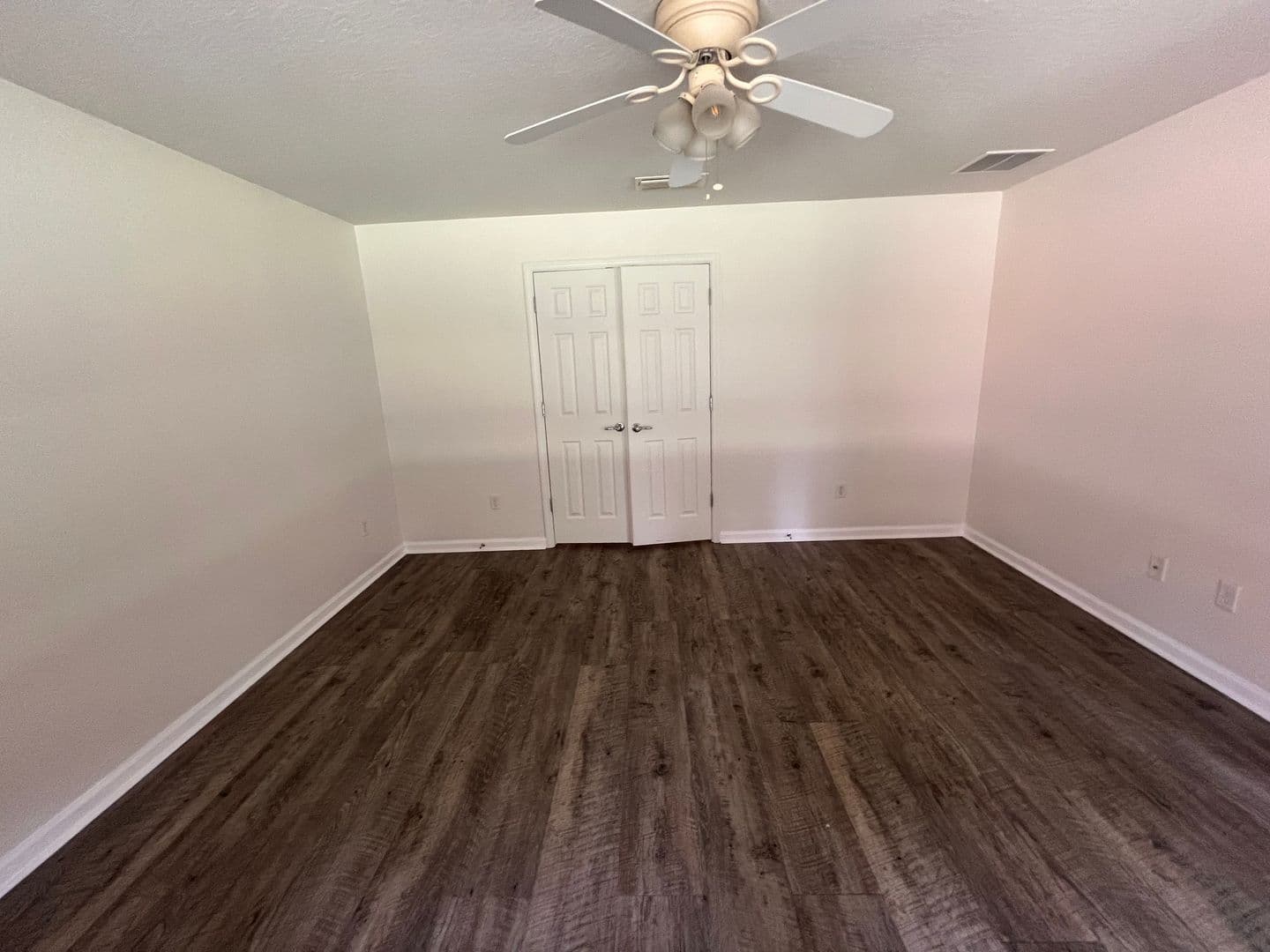Ocala House: 4146 SW 47th Ct,