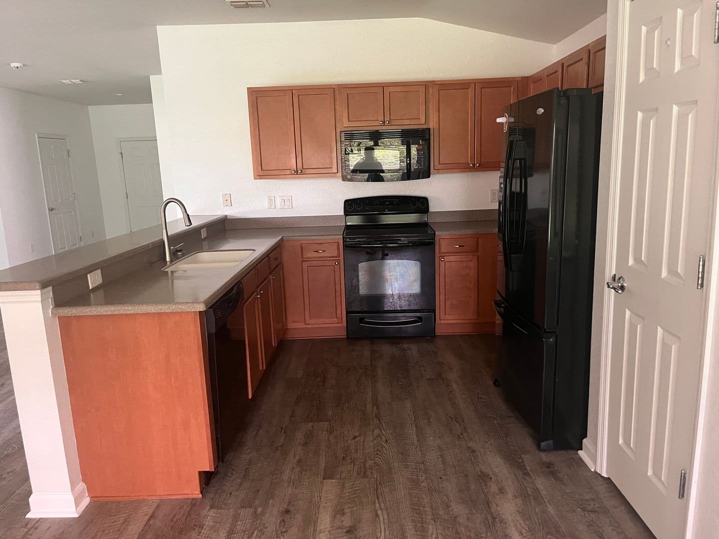 Ocala House: 4146 SW 47th Ct,