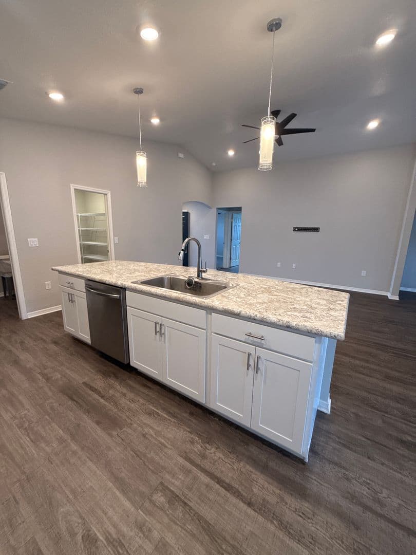 Ocala House: 8992 SE 42nd Ct