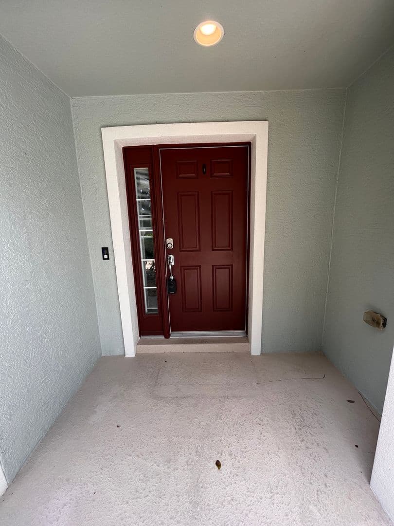 Ocala House: 4146 SW 47th Ct,