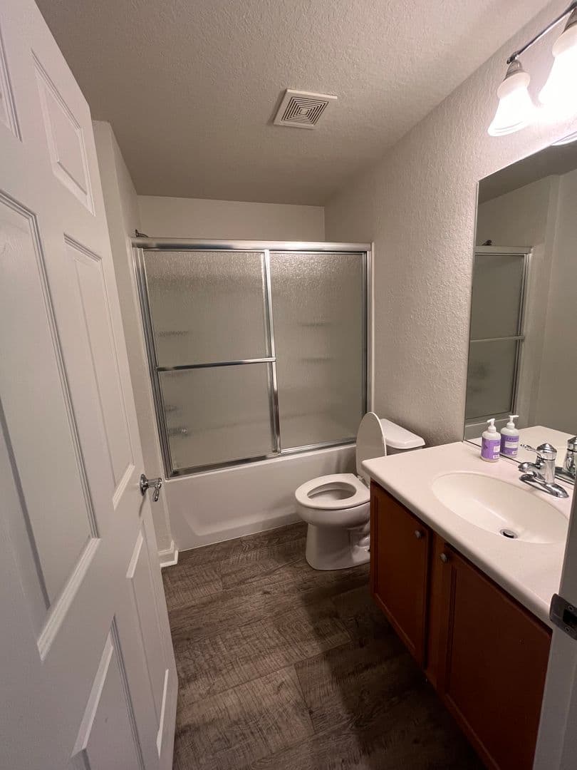 Ocala House: 4146 SW 47th Ct,