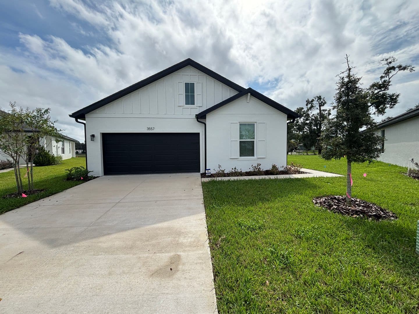 Ocala House: 3557 NW 45th Ave