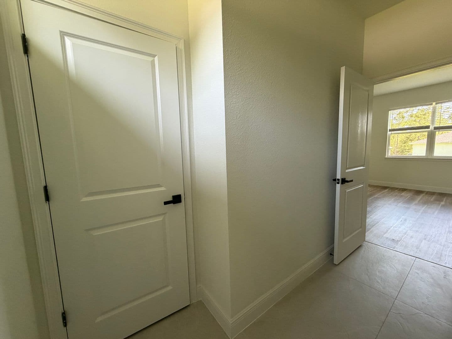 Dunnellon House: 1852 W Quaker LN