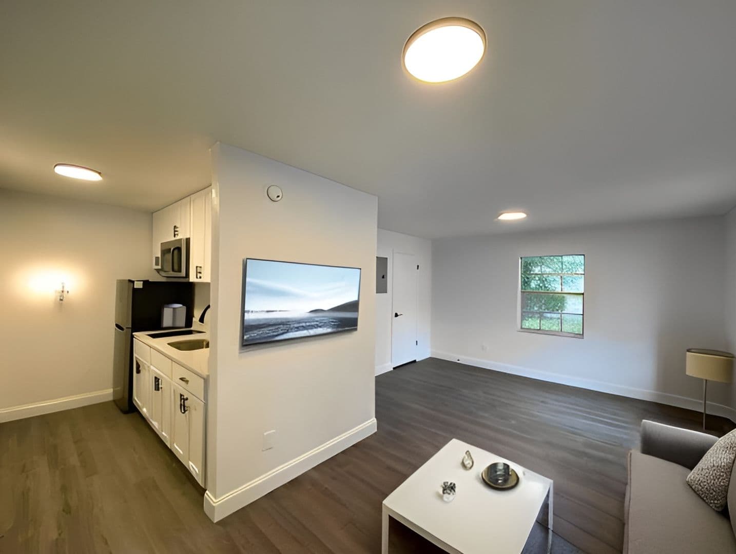 Belleview Apartment: 5702 SE 116th St