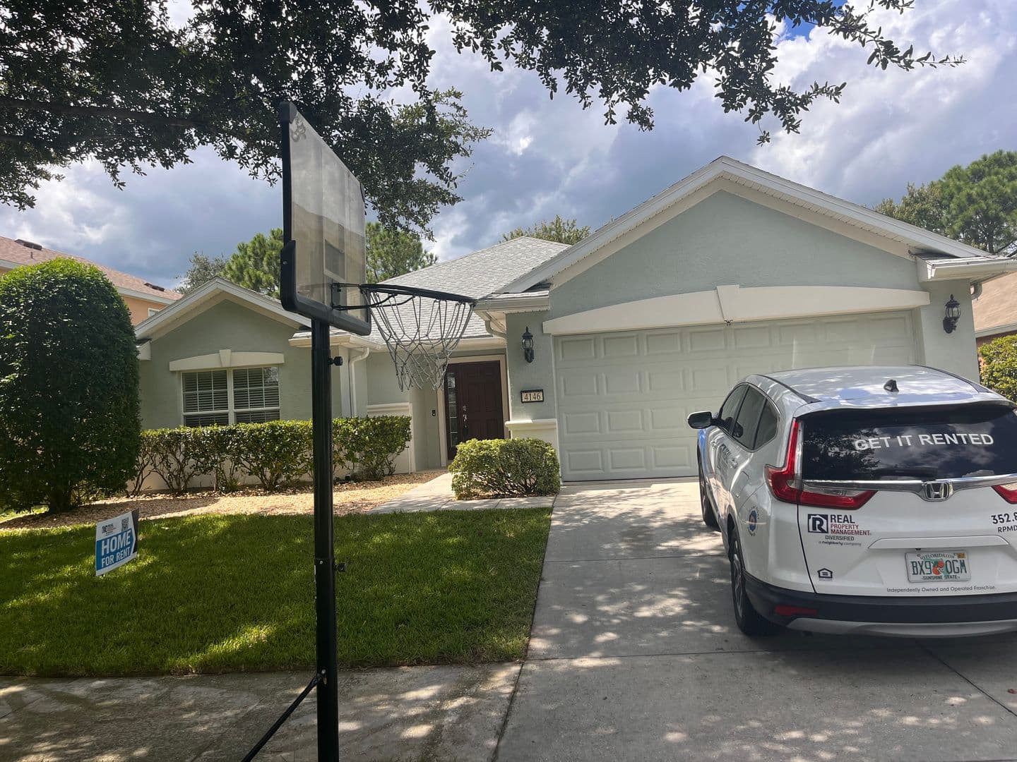 Ocala House: 4146 SW 47th Ct,