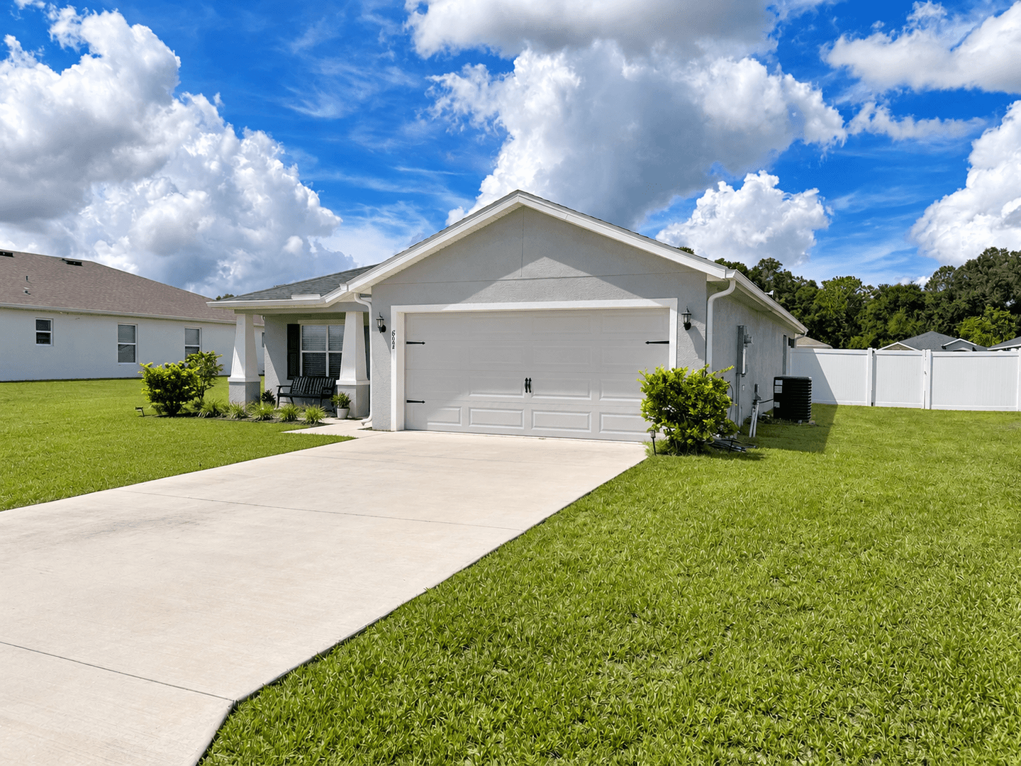 Ocala House: 8992 SE 42nd Ct