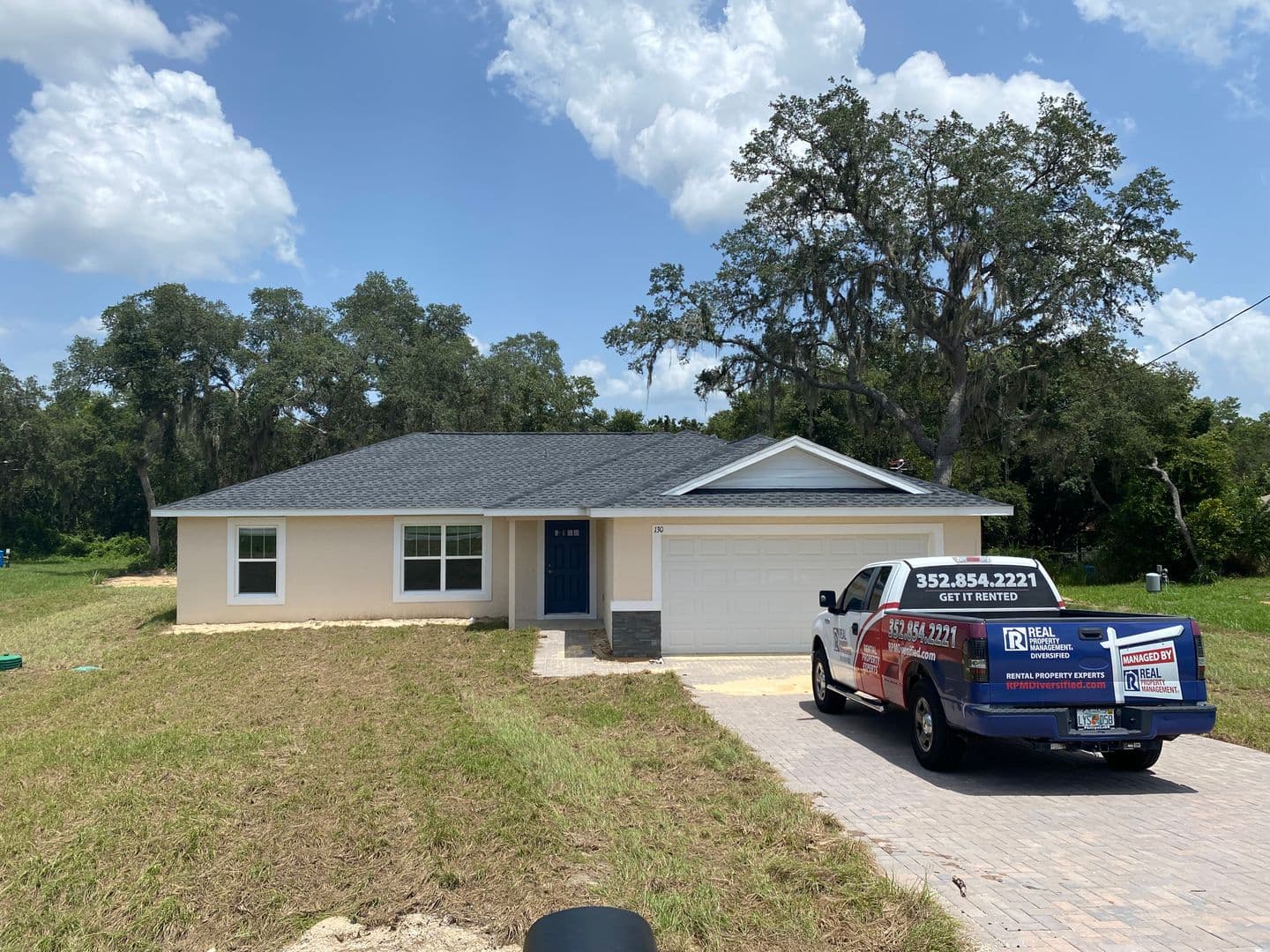 Ocala House: 130 Oak Circle