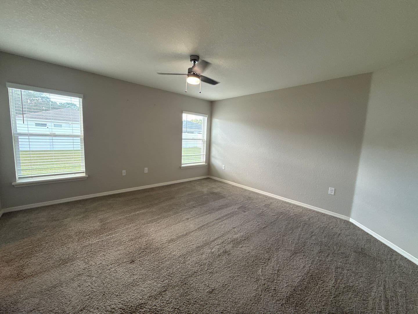 Ocala House: 8992 SE 42nd Ct