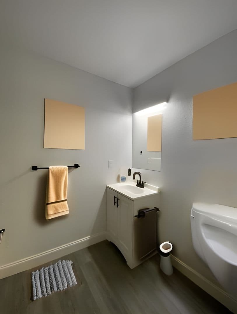 Belleview Apartment: 5702 SE 116th St