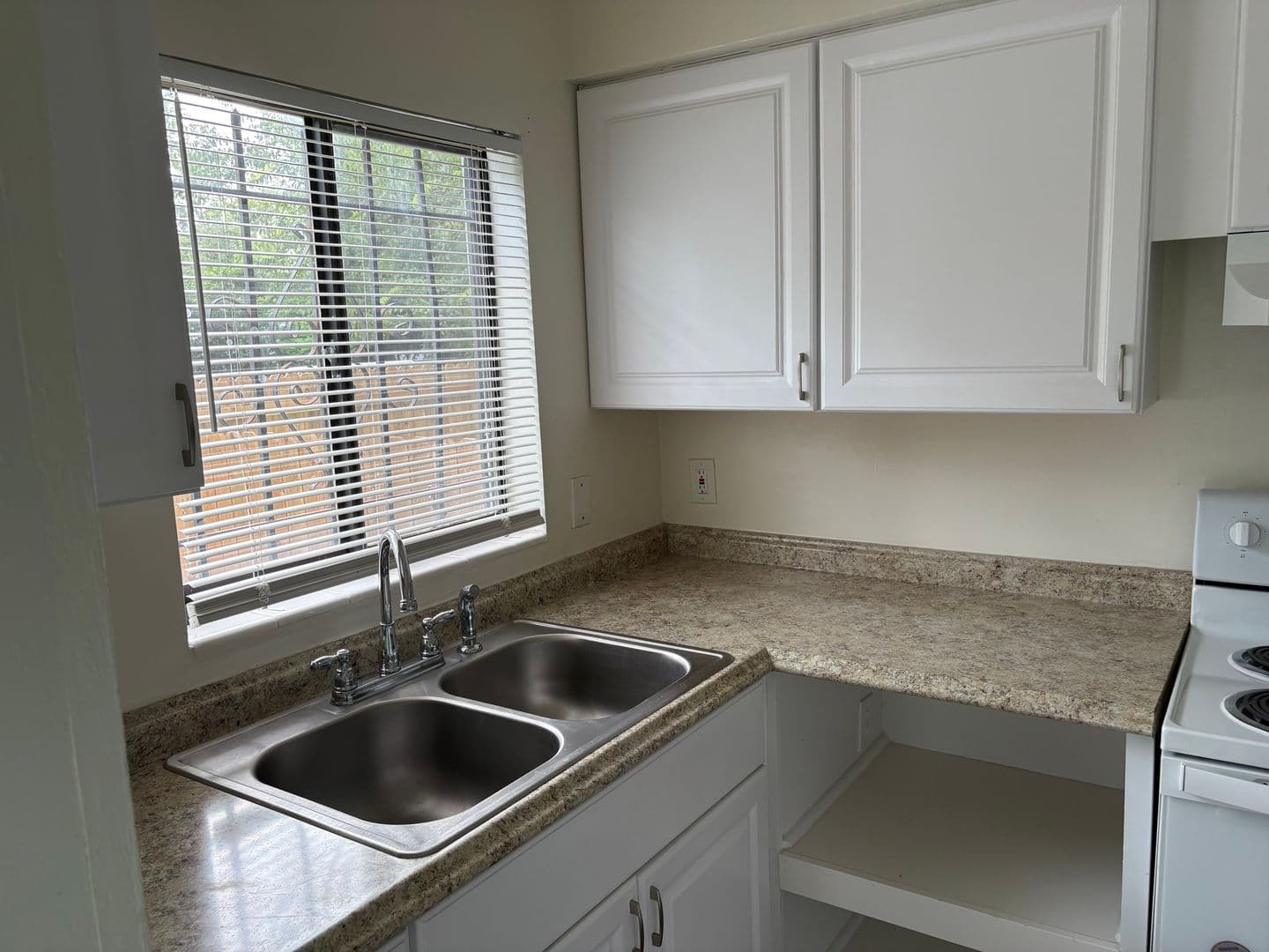 Gainesville Apartment: 724 SW 68th Terr