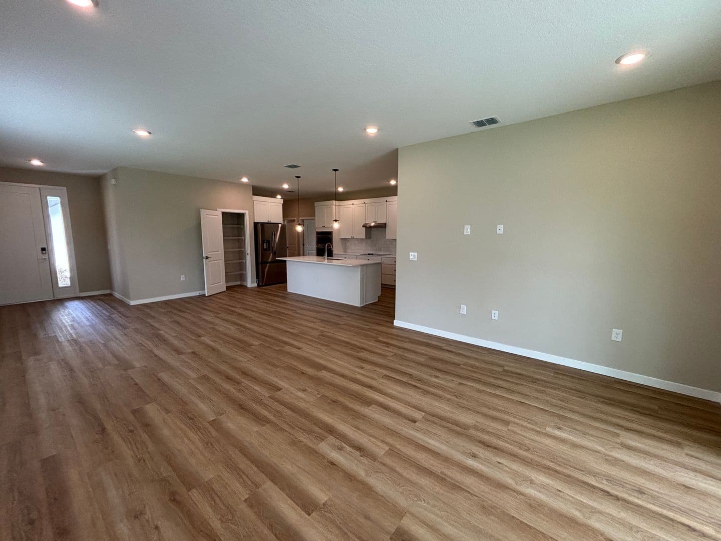 Ocala House: 3557 NW 45th Ave