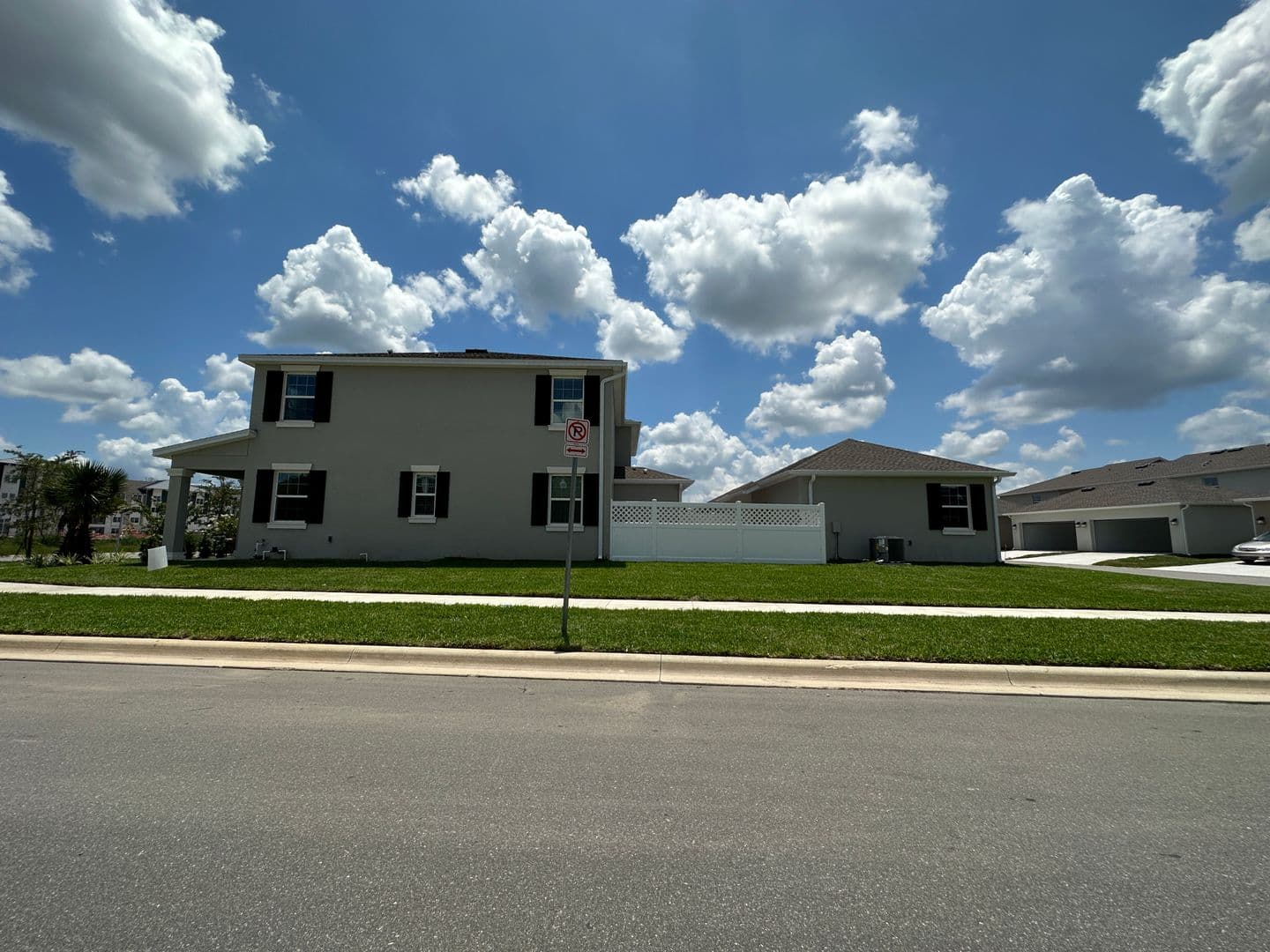 Winter Garden House: 10500 Tribute Drive