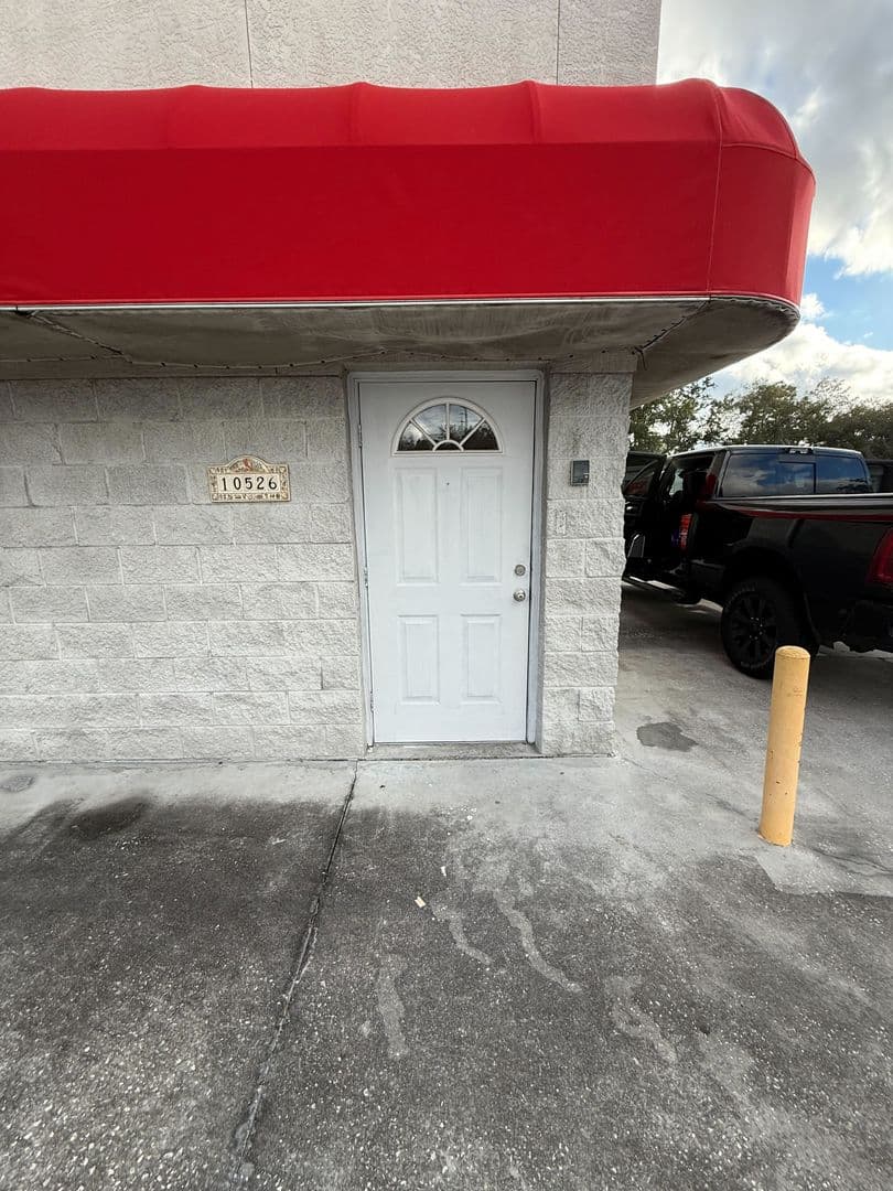 Hudson Apartment: 10526 State Rd 52