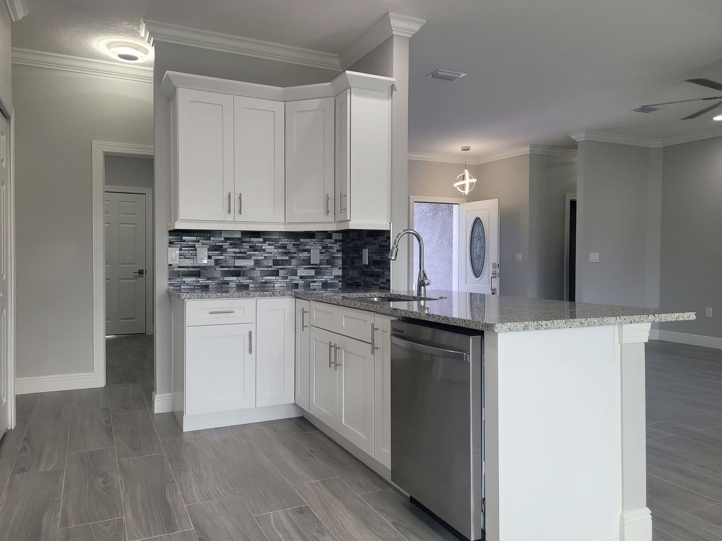 SPRING HILL House: 13032 AGATHA LN