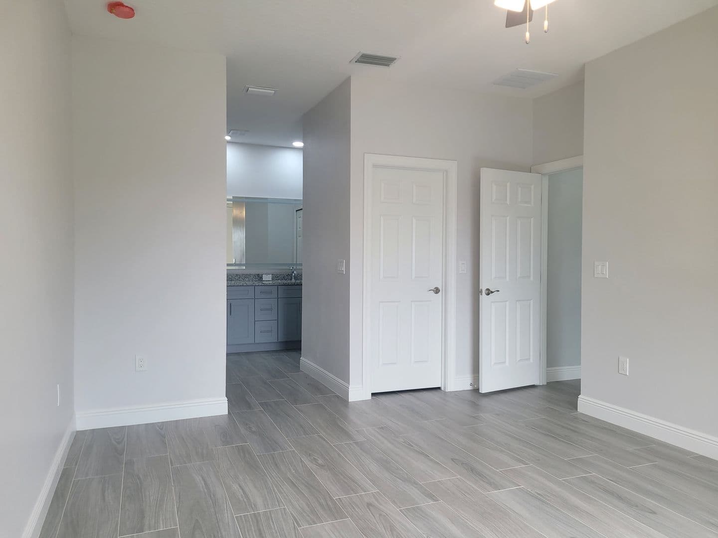 SPRING HILL House: 13032 AGATHA LN