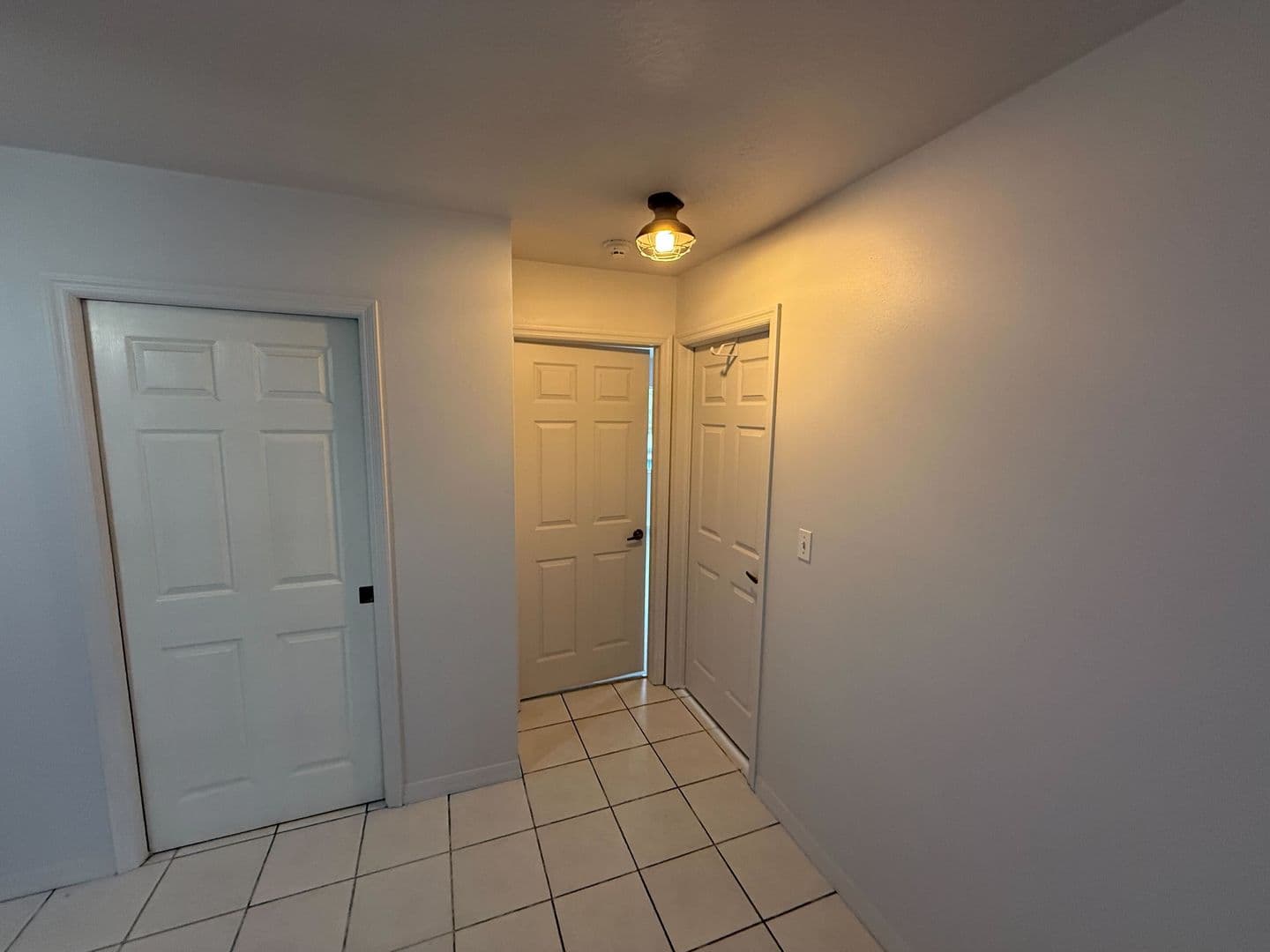 Hudson Apartment: 10526 State Rd 52