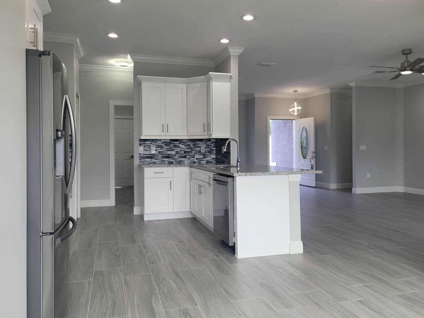 SPRING HILL House: 13032 AGATHA LN