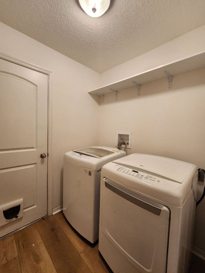Riverview House: 11910 Winterset Cove Drive