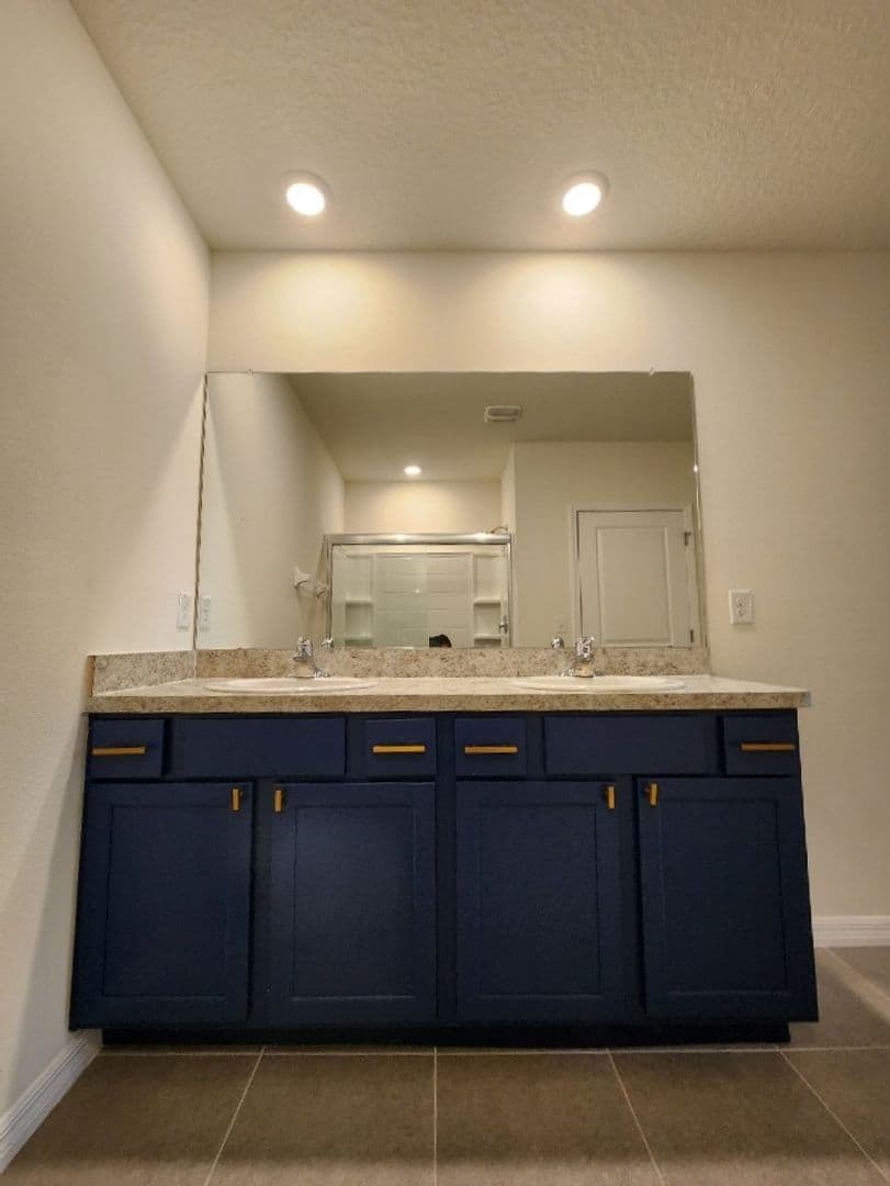 Brandon House: 2448 Knight Island Dr