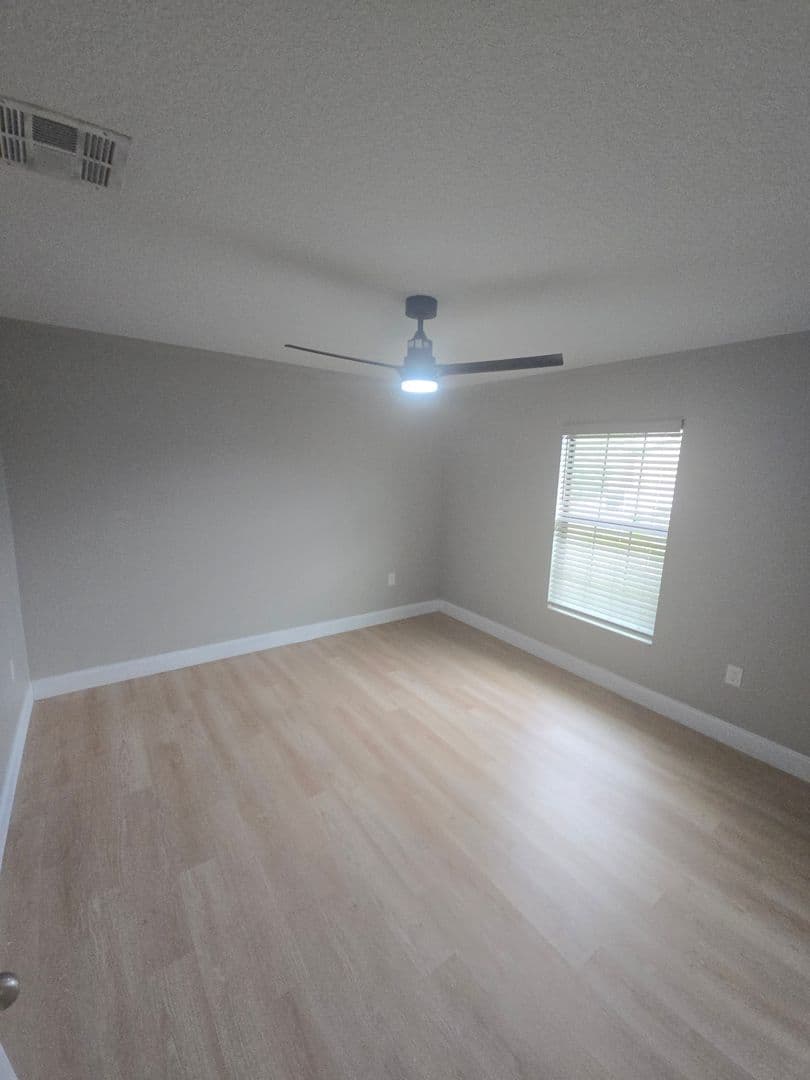 Ruskin House: 927 Culbreath green ct
