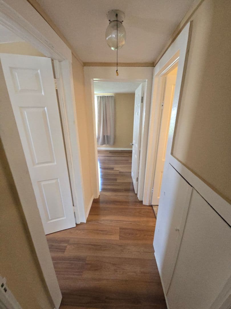 Tampa House: 7107 N Duncan Ave
