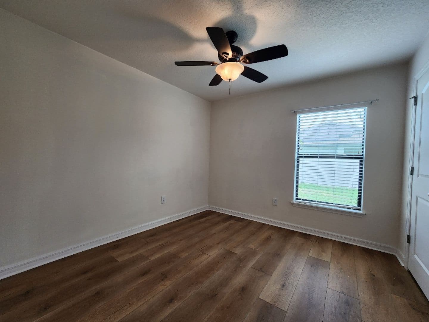 Riverview House: 11910 Winterset Cove Drive