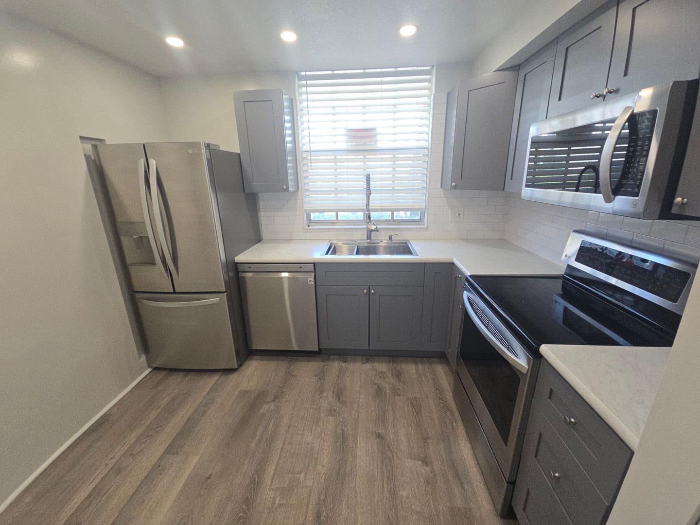 Brandon Condo: 108 Clock Tower Dr