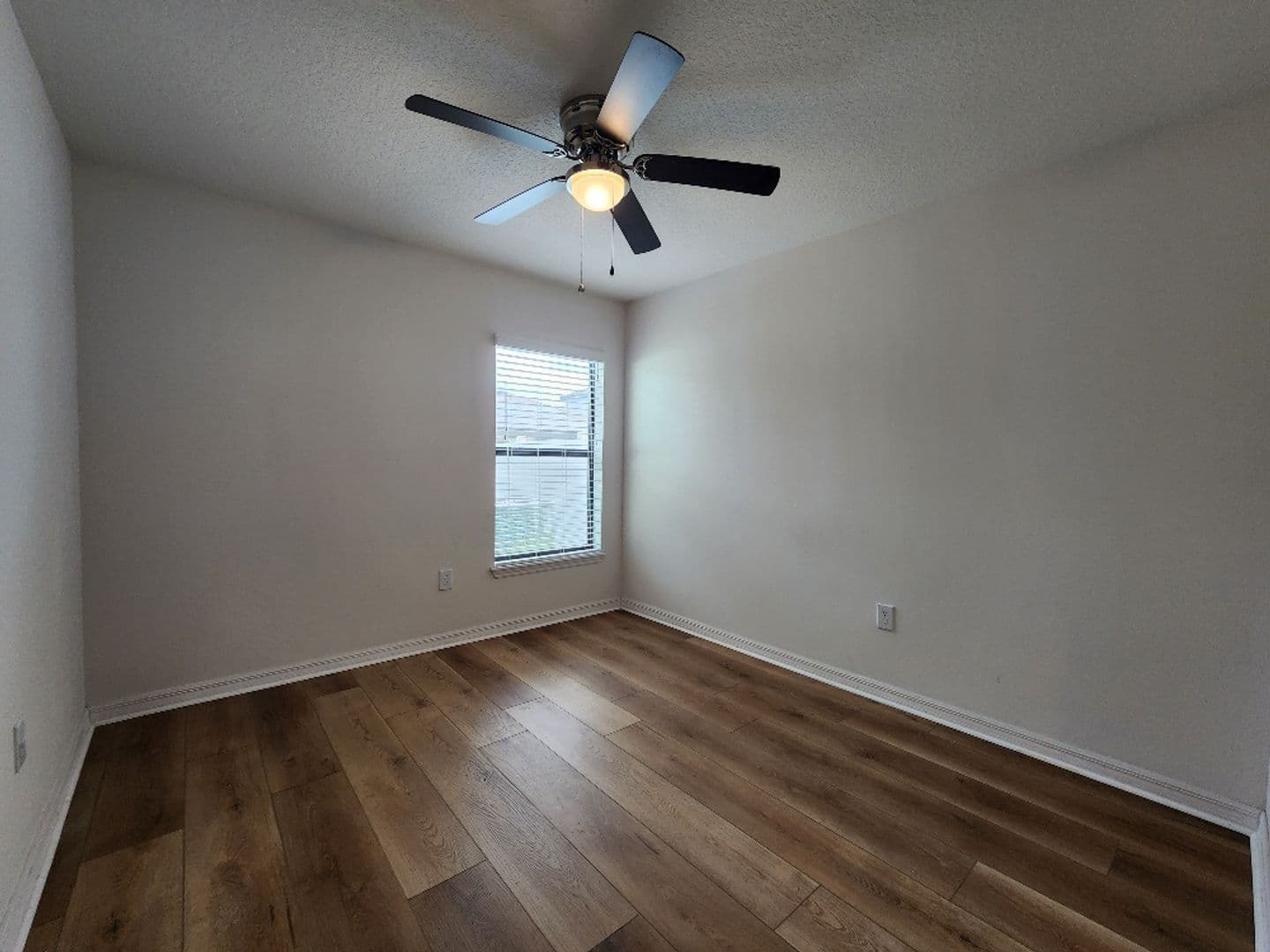 Riverview House: 11910 Winterset Cove Drive
