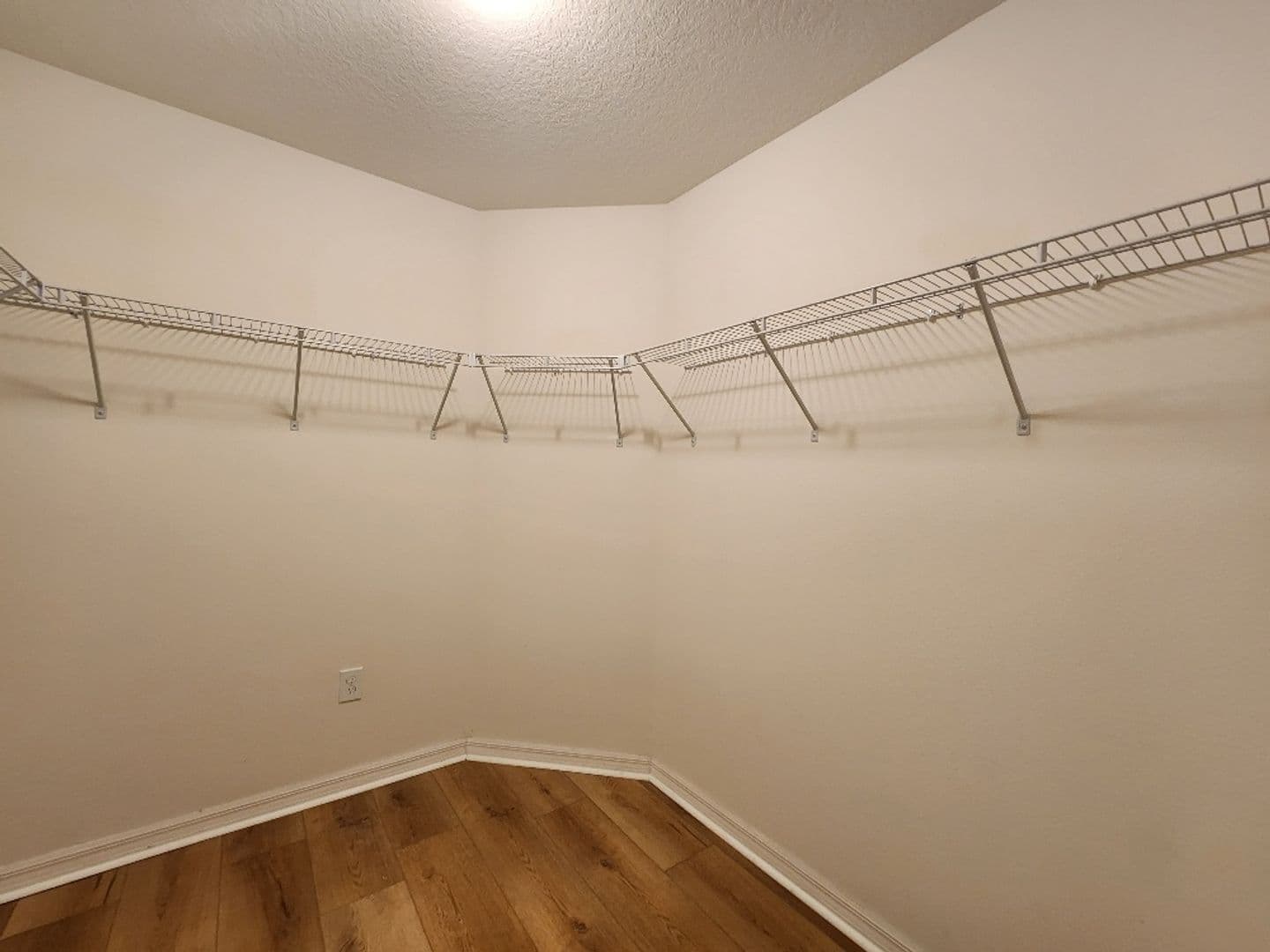 Riverview House: 11910 Winterset Cove Drive