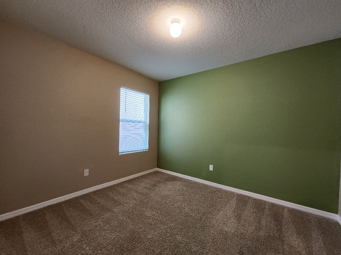 Brandon House: 2448 Knight Island Dr