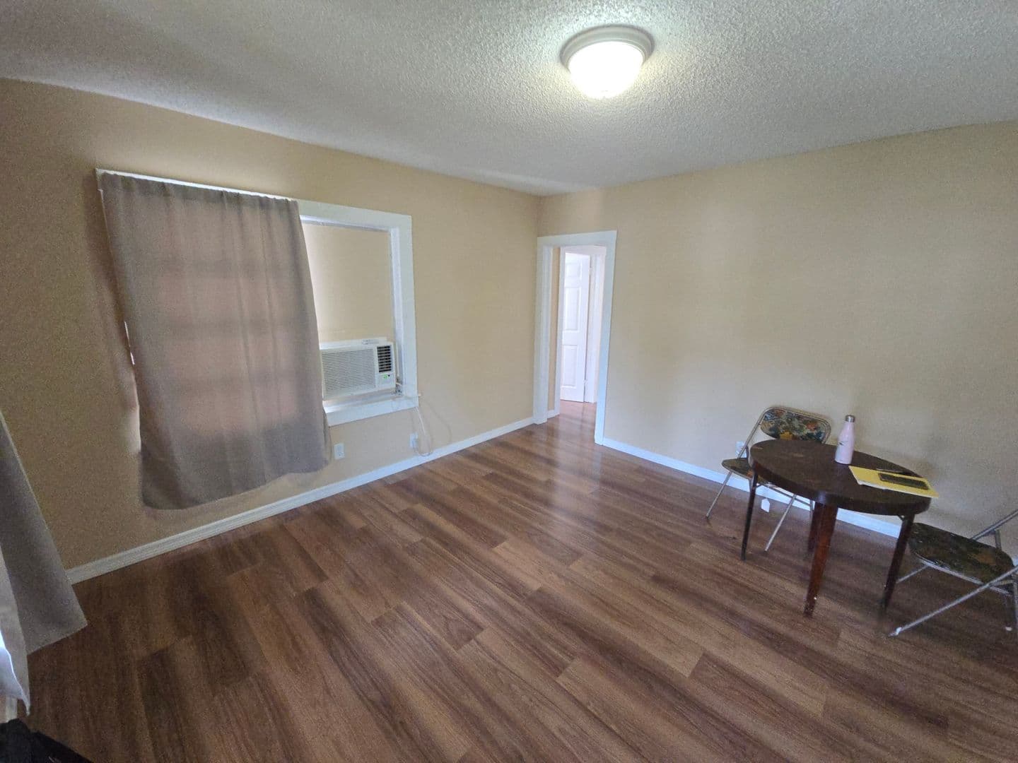Tampa House: 7107 N Duncan Ave