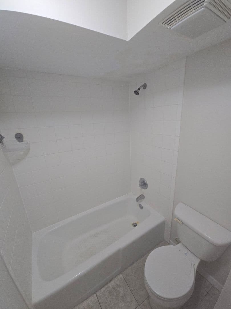 Brandon Condo: 165 Picardy Villa Cir