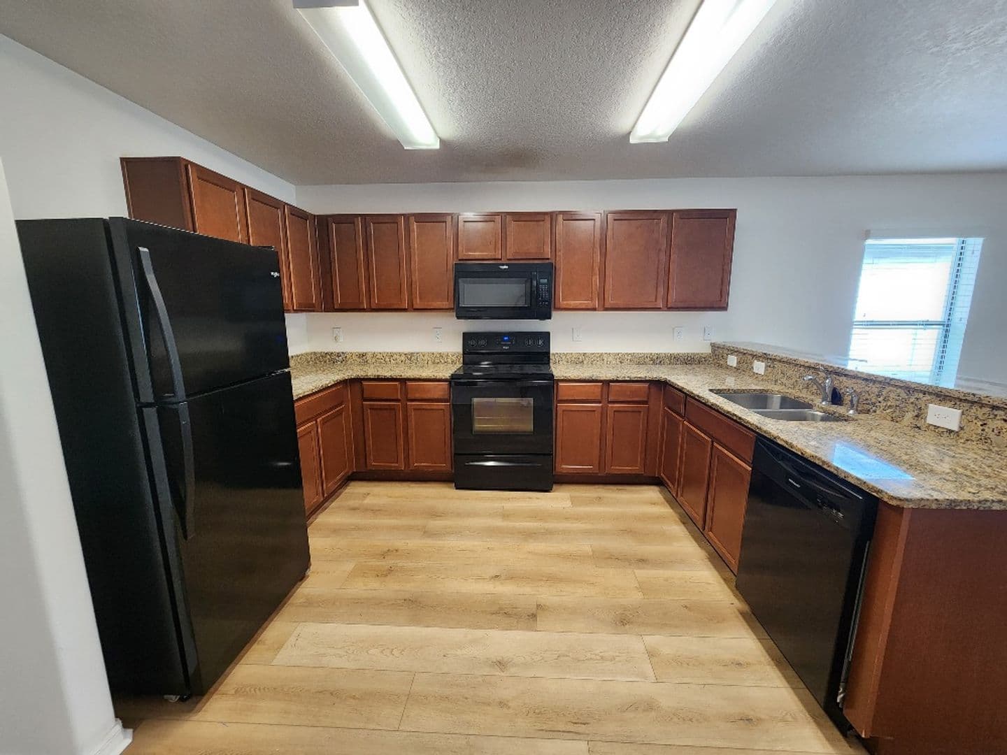 Riverview House: 11910 Winterset Cove Drive