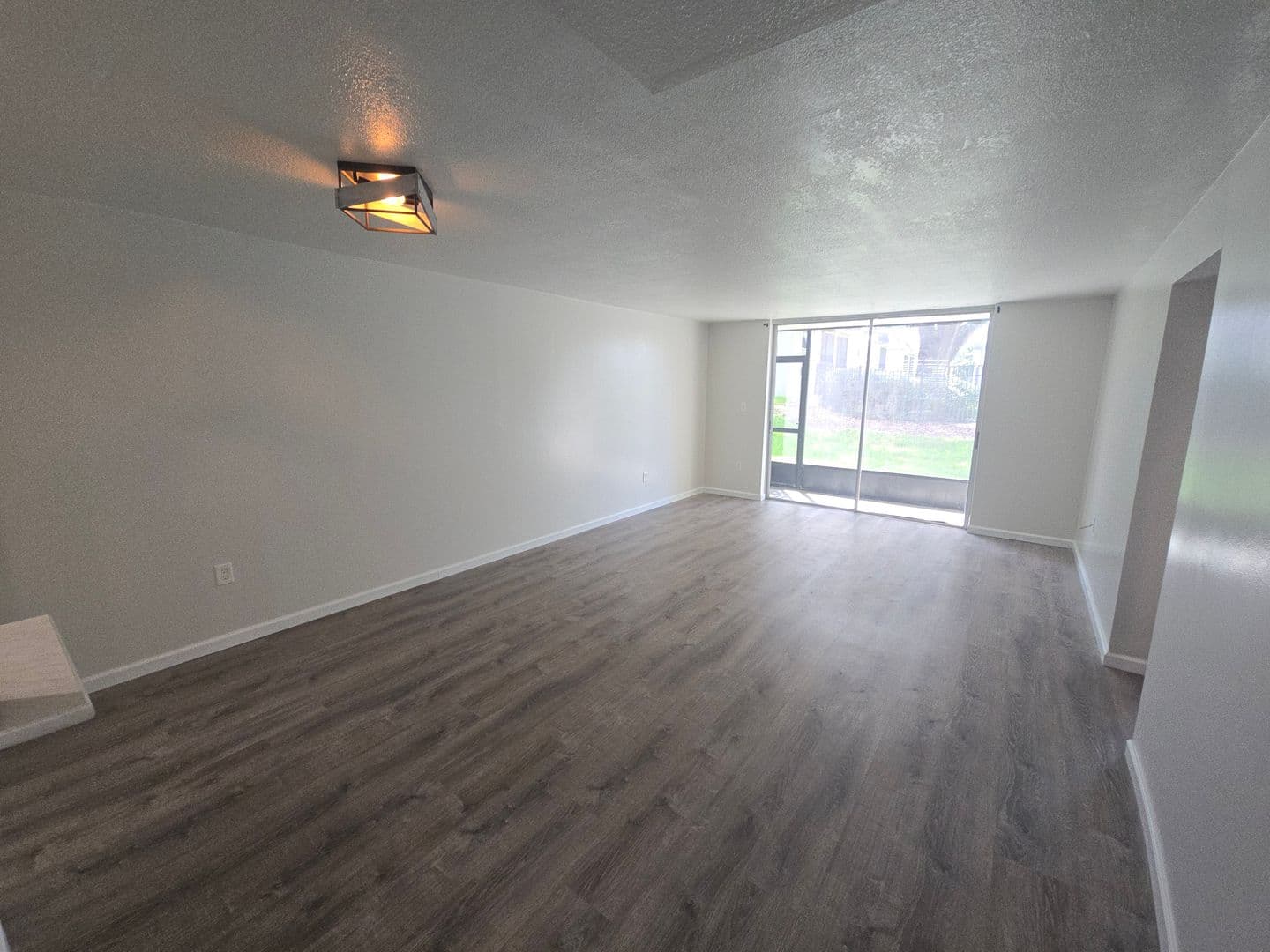 Brandon Condo: 108 Clock Tower Dr