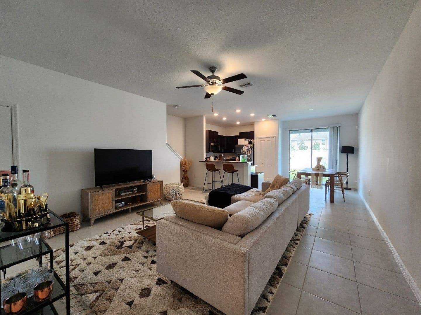 Sun City Center Townhome: 14305 Editors Note St