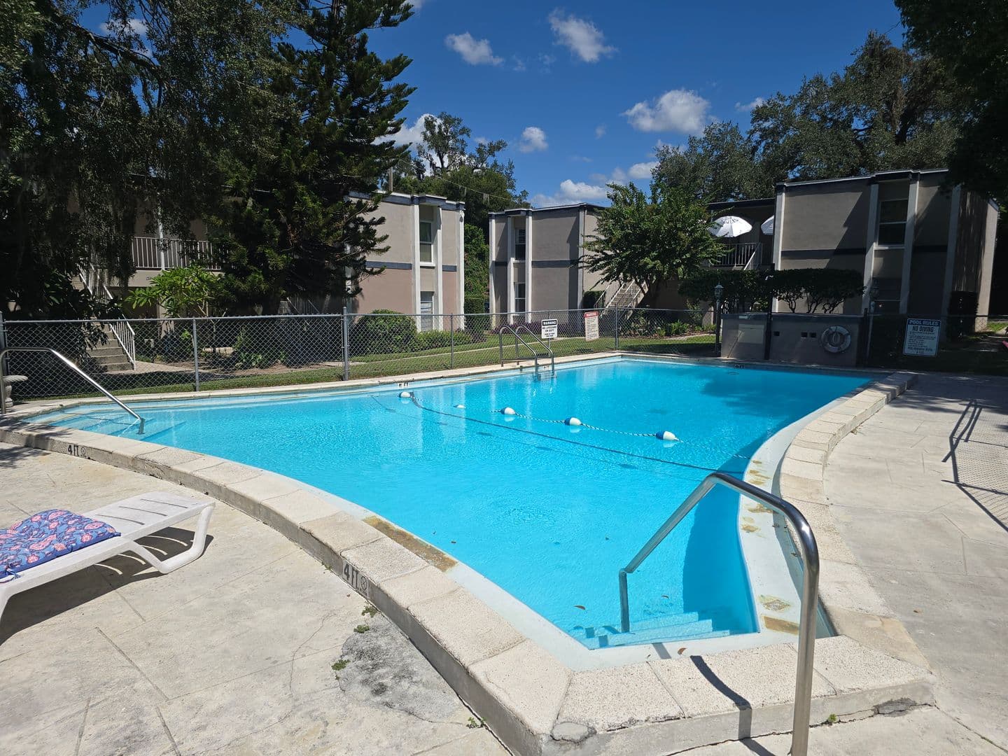 Brandon Condo: 115 Picardy Villa Cir