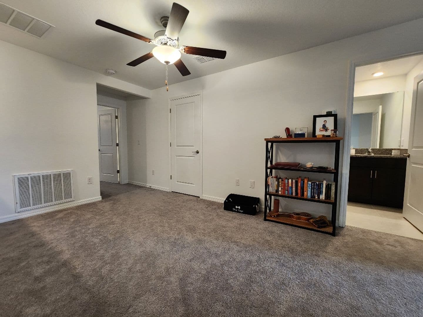 Sun City Center Townhome: 14305 Editors Note St